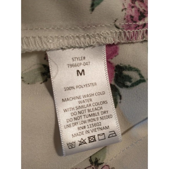 Lush Nordstroms Size Medium Round Notch Neck Ivory Purple Sleeveless Blouse - Picture 7 of 7